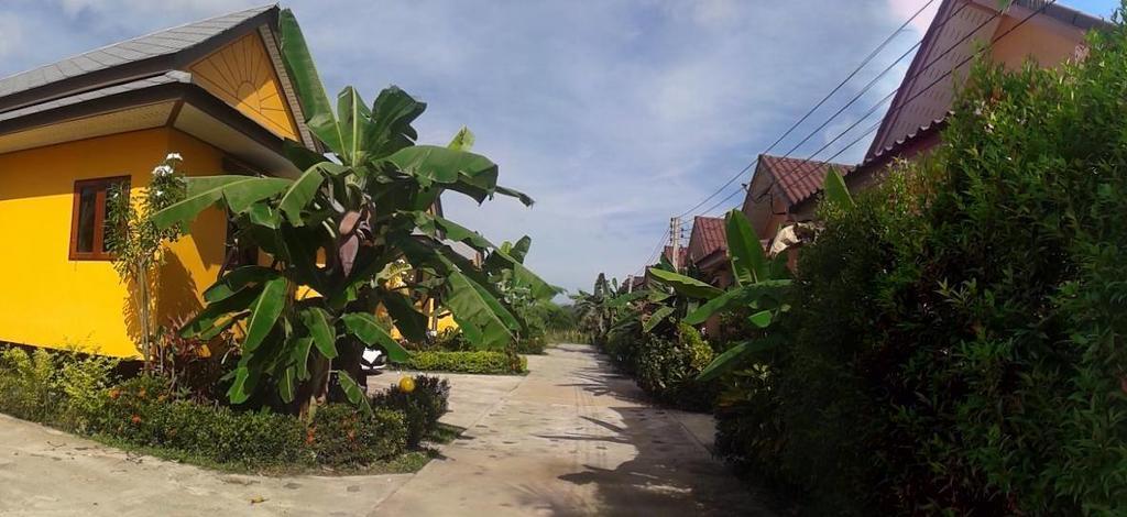Baan Mek Lom Hotell Khao Lak Exteriör bild