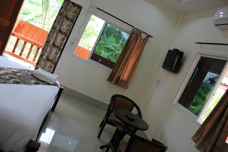 Baan Mek Lom Hotell Khao Lak Exteriör bild