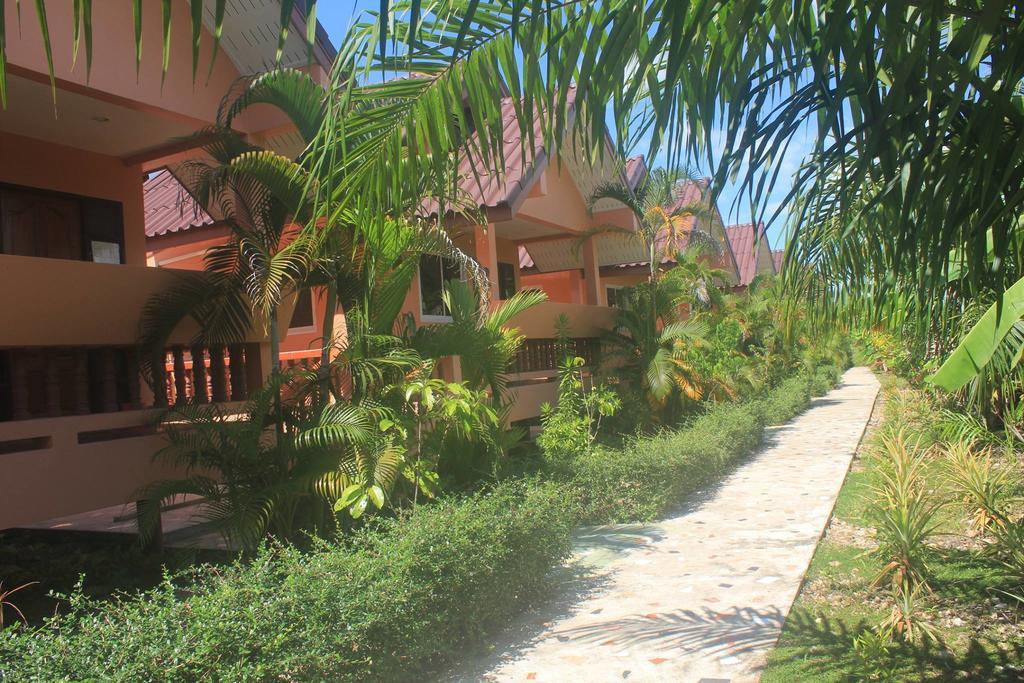Baan Mek Lom Hotell Khao Lak Exteriör bild