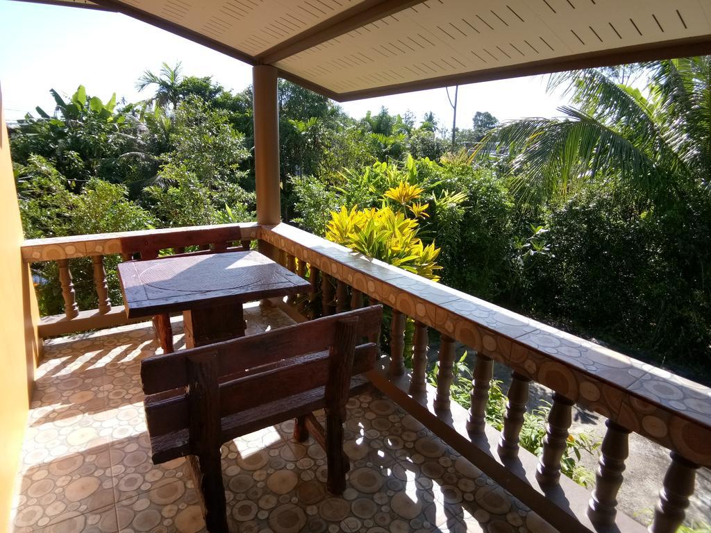 Baan Mek Lom Hotell Khao Lak Exteriör bild