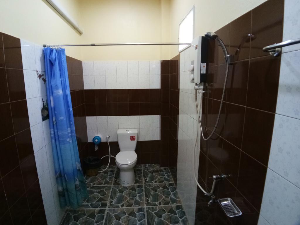 Baan Mek Lom Hotell Khao Lak Exteriör bild