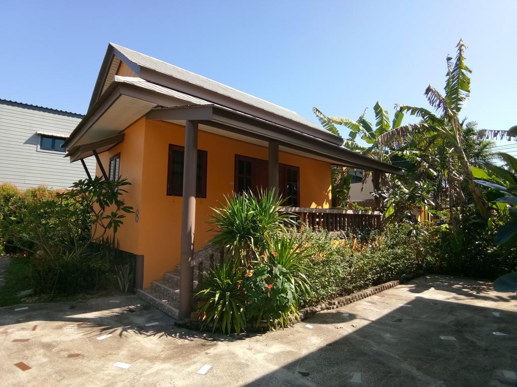 Baan Mek Lom Hotell Khao Lak Exteriör bild