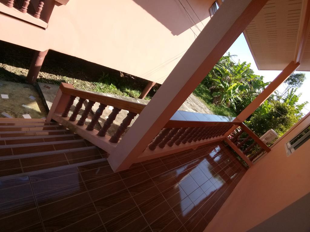Baan Mek Lom Hotell Khao Lak Exteriör bild